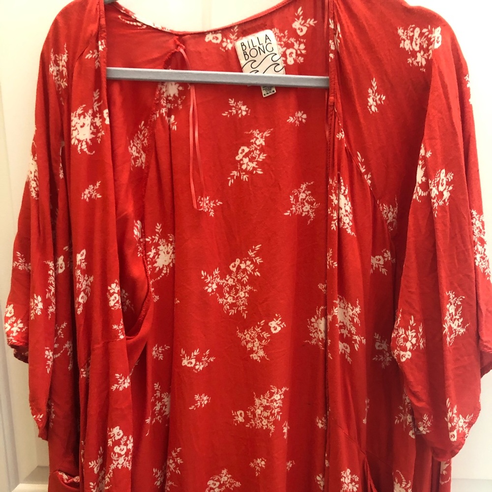 Billabong Cover Up